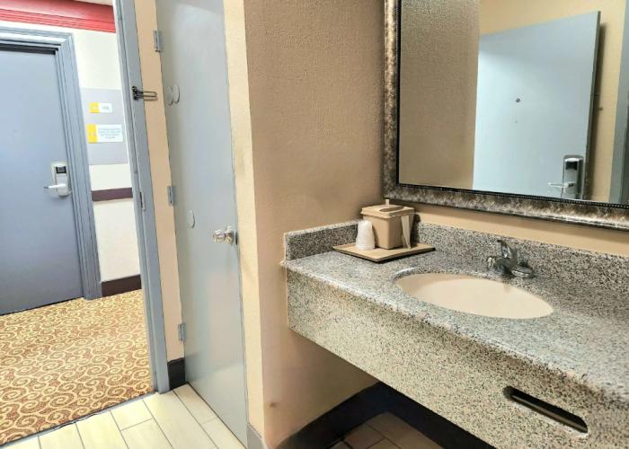 Days Inn by Wyndham Rosenberg