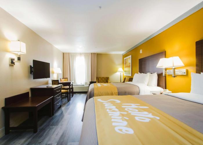 Days Inn by Wyndham Rosenberg