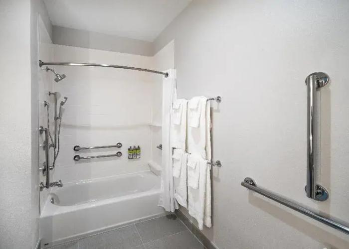 Holiday Inn Express & Suites Houston SW - Rosenberg, an IHG Hotel