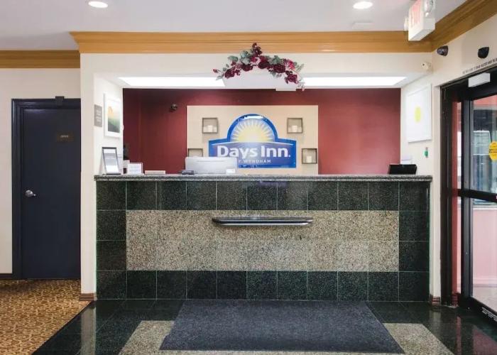 Days Inn By Wyndham Rosenberg