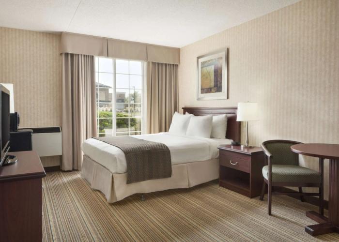 Days Inn by Wyndham Brantford