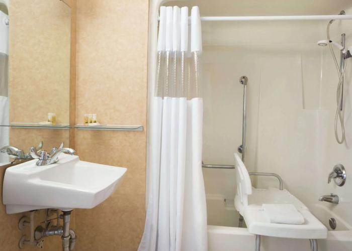 Days Inn by Wyndham Brantford