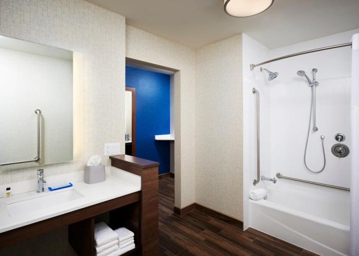 Holiday Inn Express and Suites Brantford by IHG