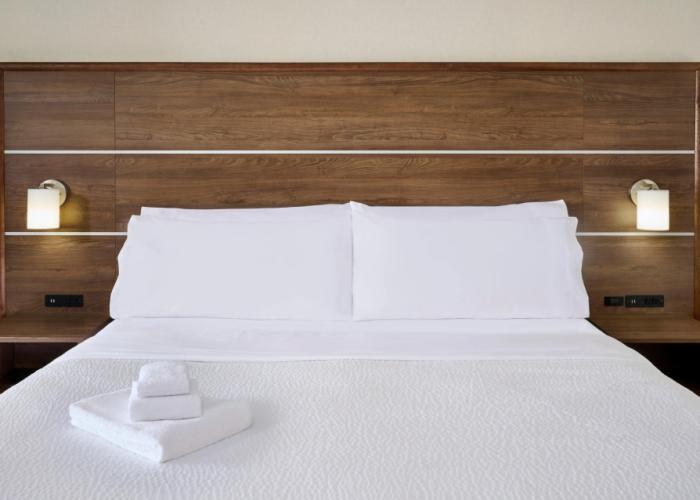Holiday Inn Express and Suites Brantford by IHG
