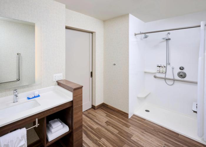 Holiday Inn Express and Suites Brantford by IHG