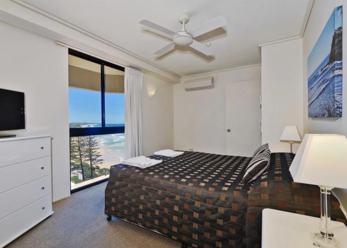 Clubb Coolum Beach Resort