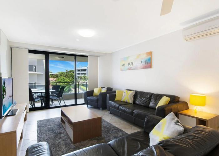Clubb Coolum Beach Resort