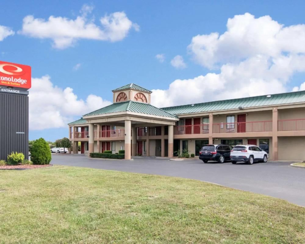 Econo Lodge Inn & Suites