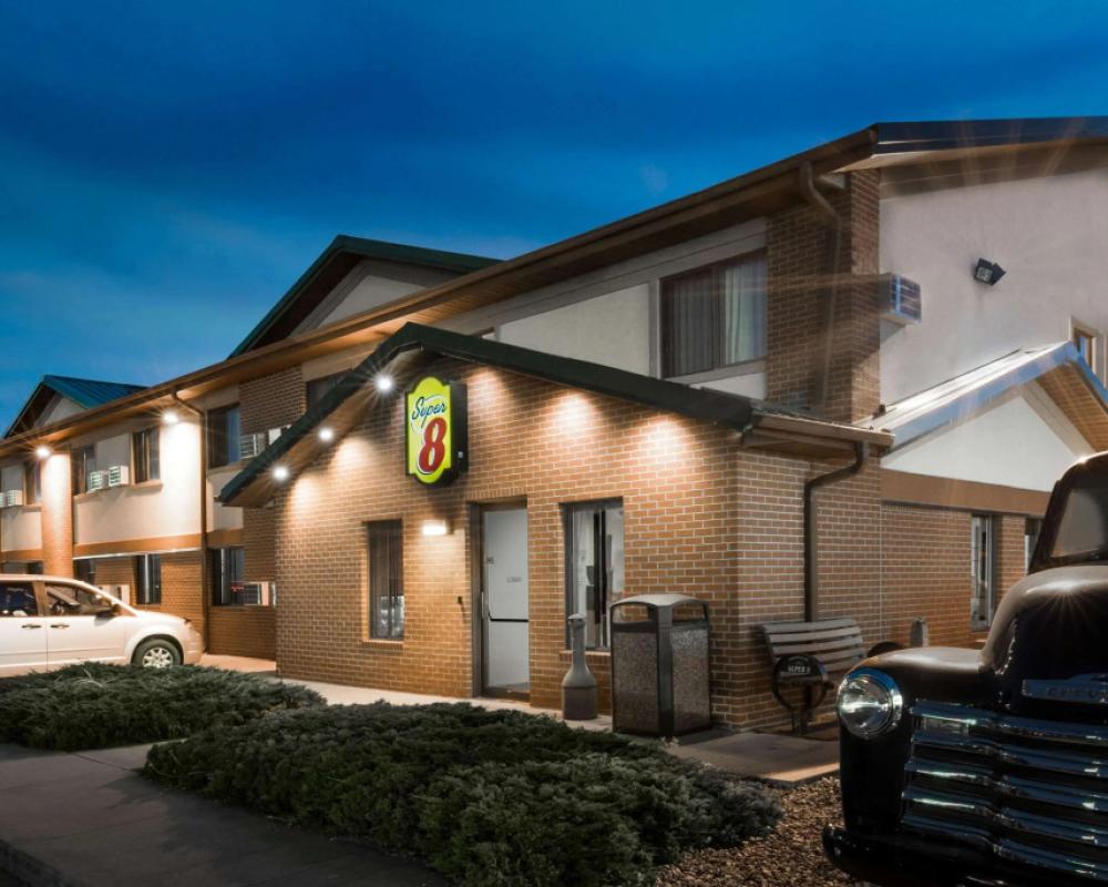 Super 8 By Wyndham Murdo