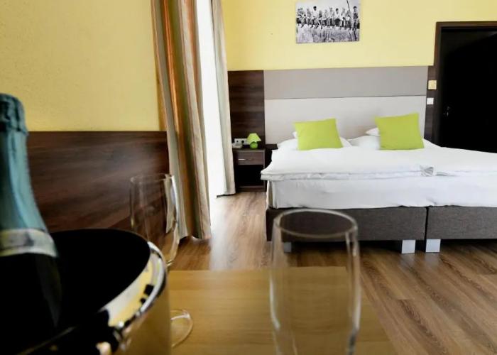 Hotel Jade - Ezüsthíd Hotel