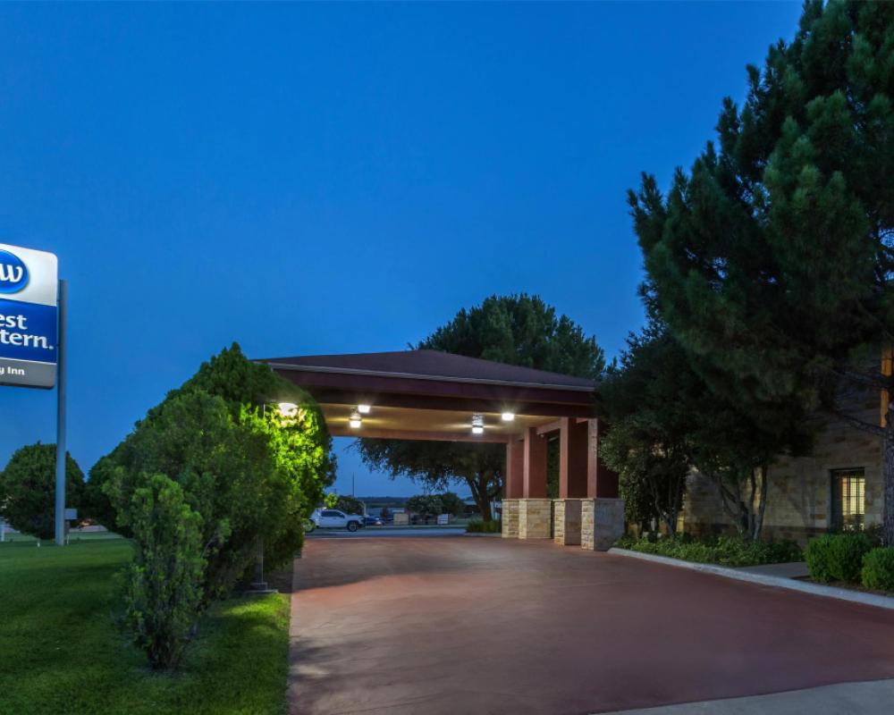 Best Western Brady Inn