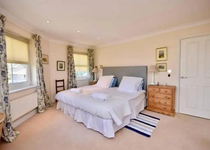 16 Solent Landing