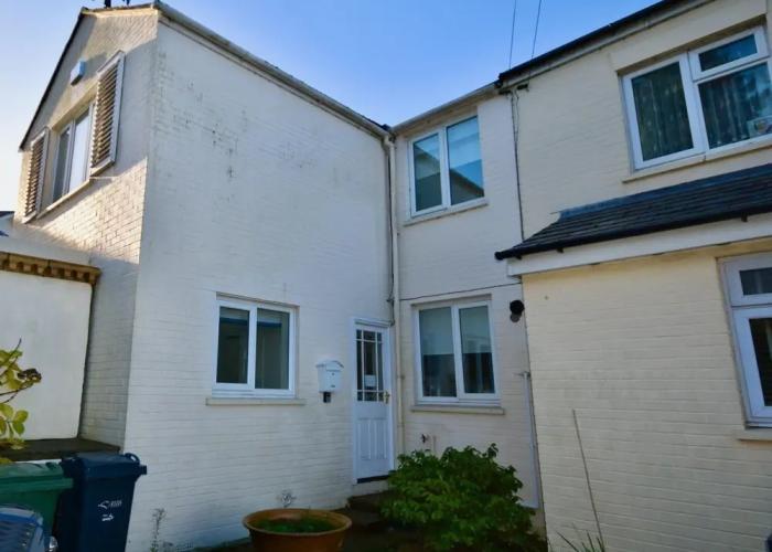 1 Kings Close a Superb Coastal Retreat
