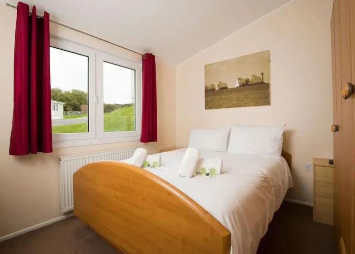 Whitecliff Bay Holiday Park