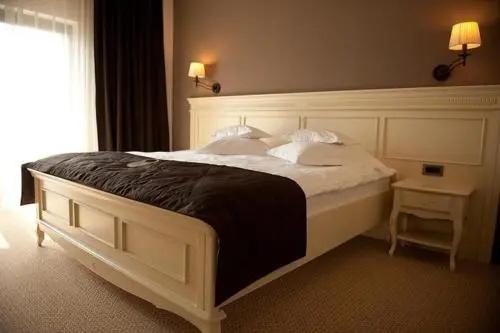 Helen Hotel