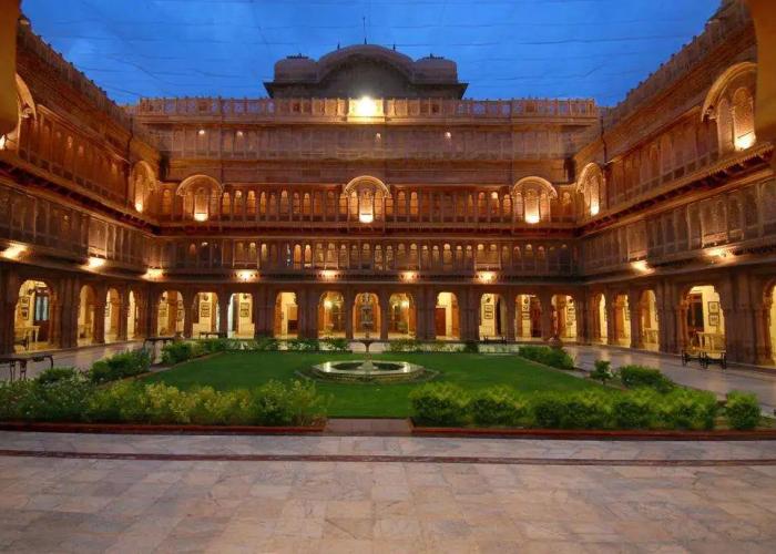 The Laxmi Niwas Palace