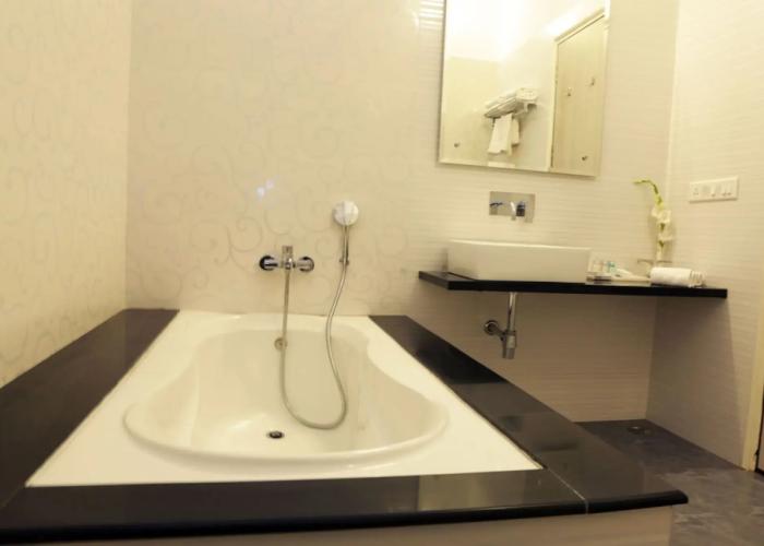 Hotel Chirag
