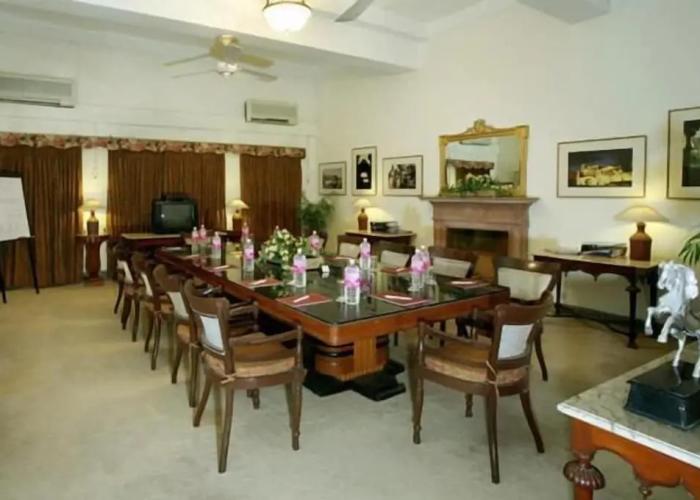 Karni Bhawan Palace