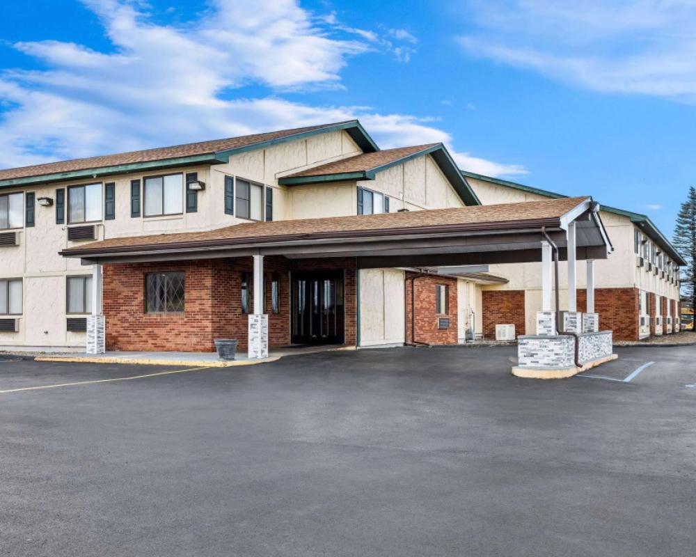 Super 8 by Wyndham Amsterdam