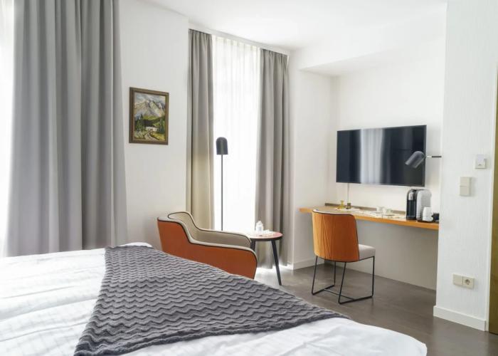 Tante ALMA’s Bonner Hotel
