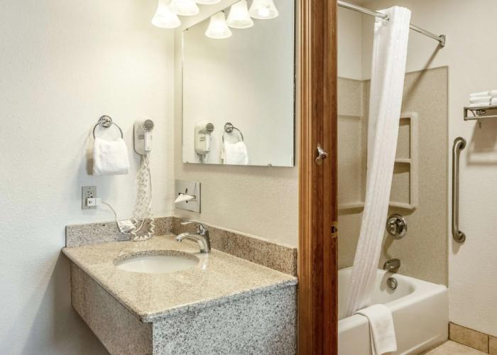 Americas Best Value Inn Burns