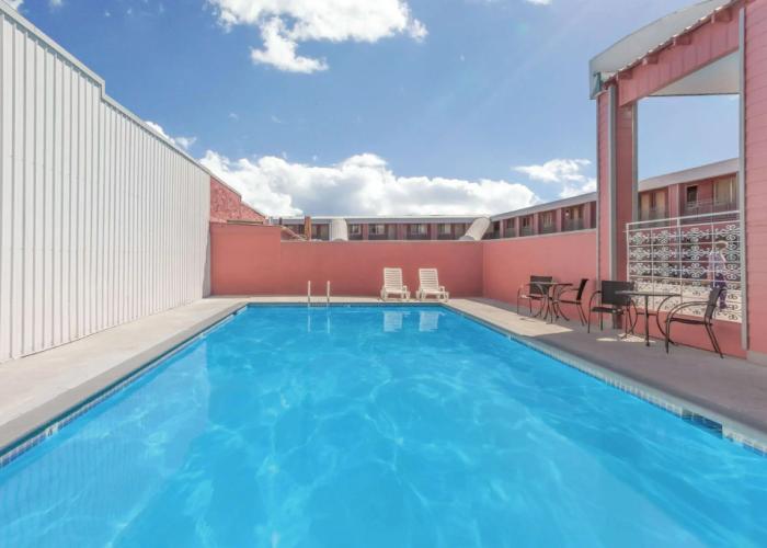 Days Inn by Wyndham Burns