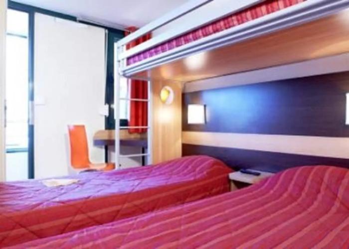 Premiere Classe Bourges (6 kms du centre-ville)
