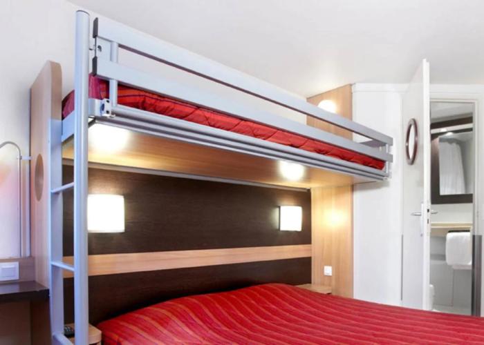 Premiere Classe Bourges (6 kms du centre-ville)