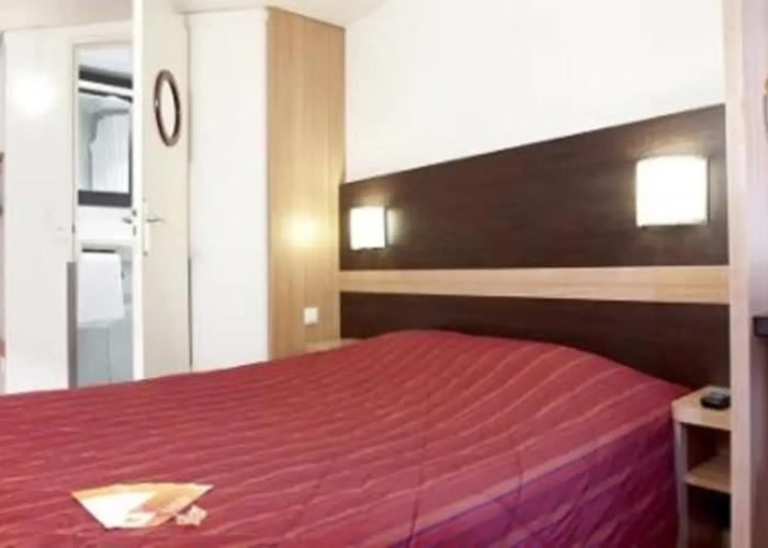 Premiere Classe Bourges (6 kms du centre-ville)