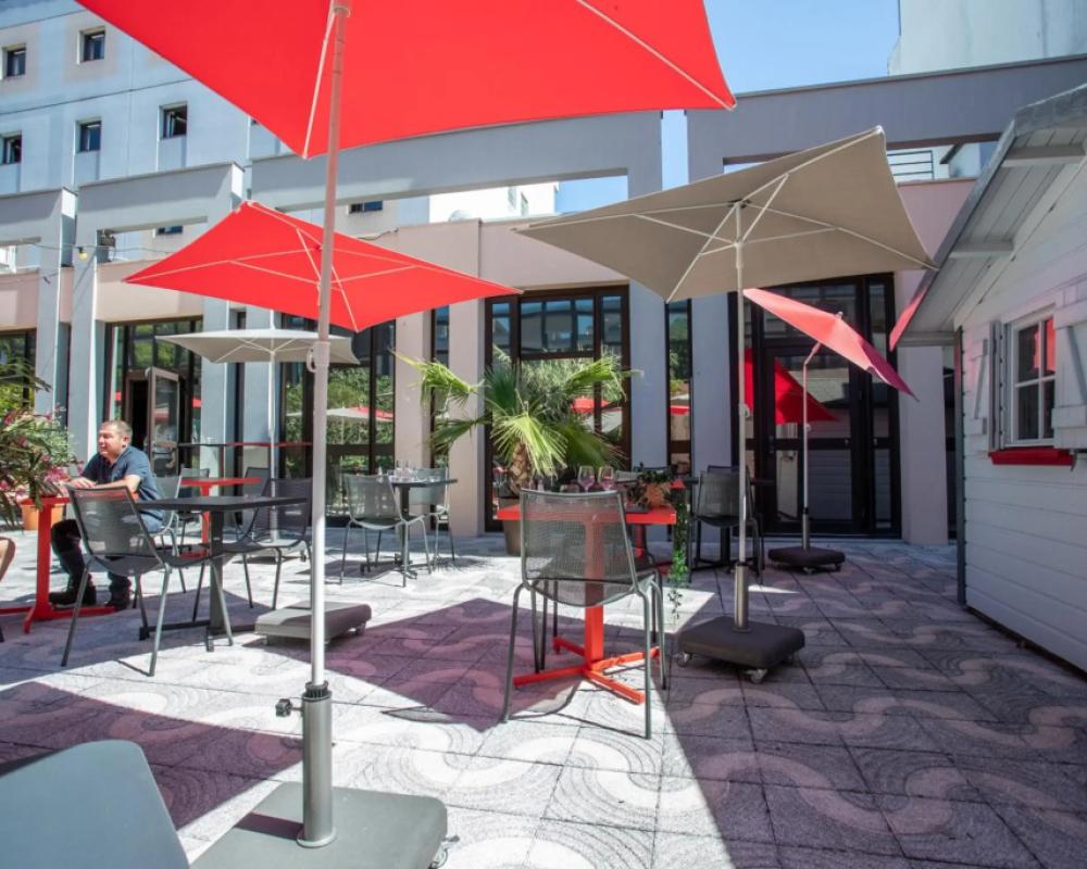 фото ibis Bourges