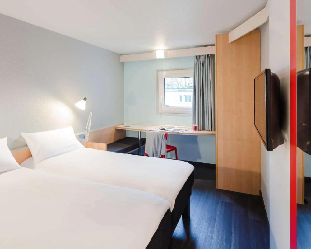 фото ibis Bourges