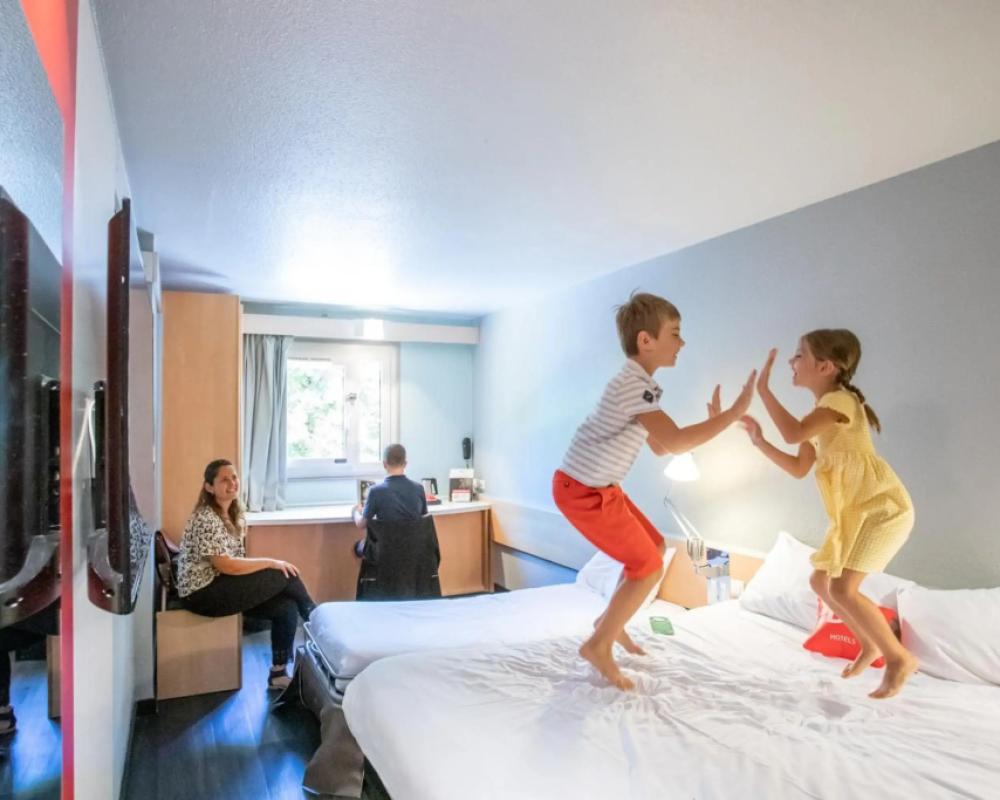 фото ibis Bourges