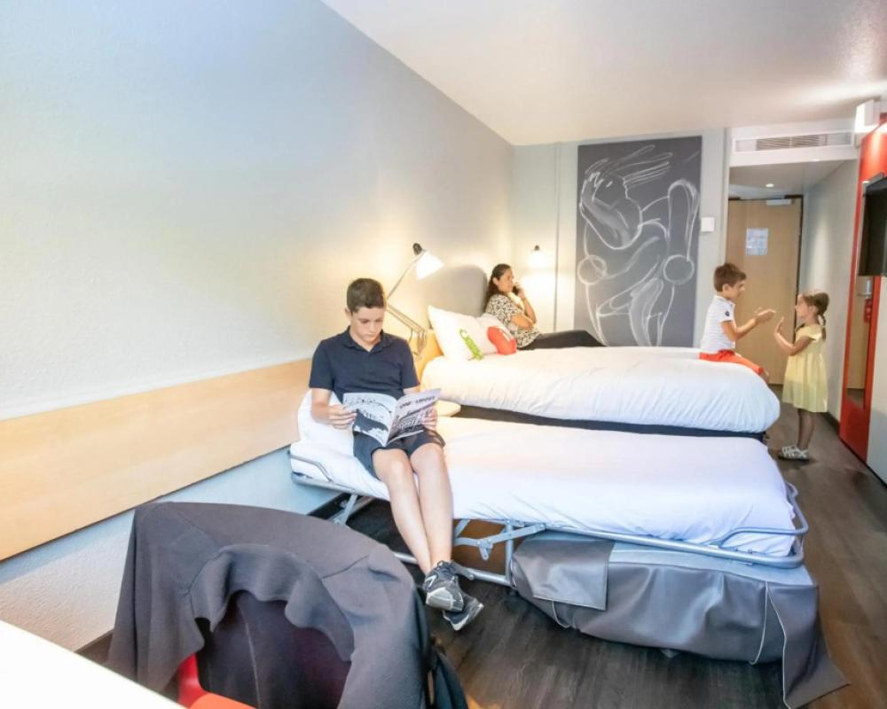 фото ibis Bourges