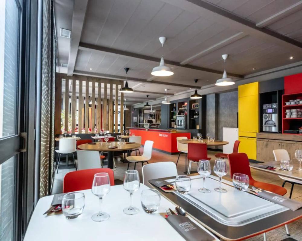 фото ibis Bourges