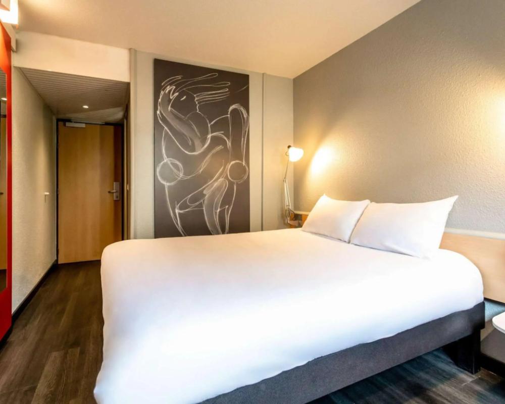 фото ibis Bourges