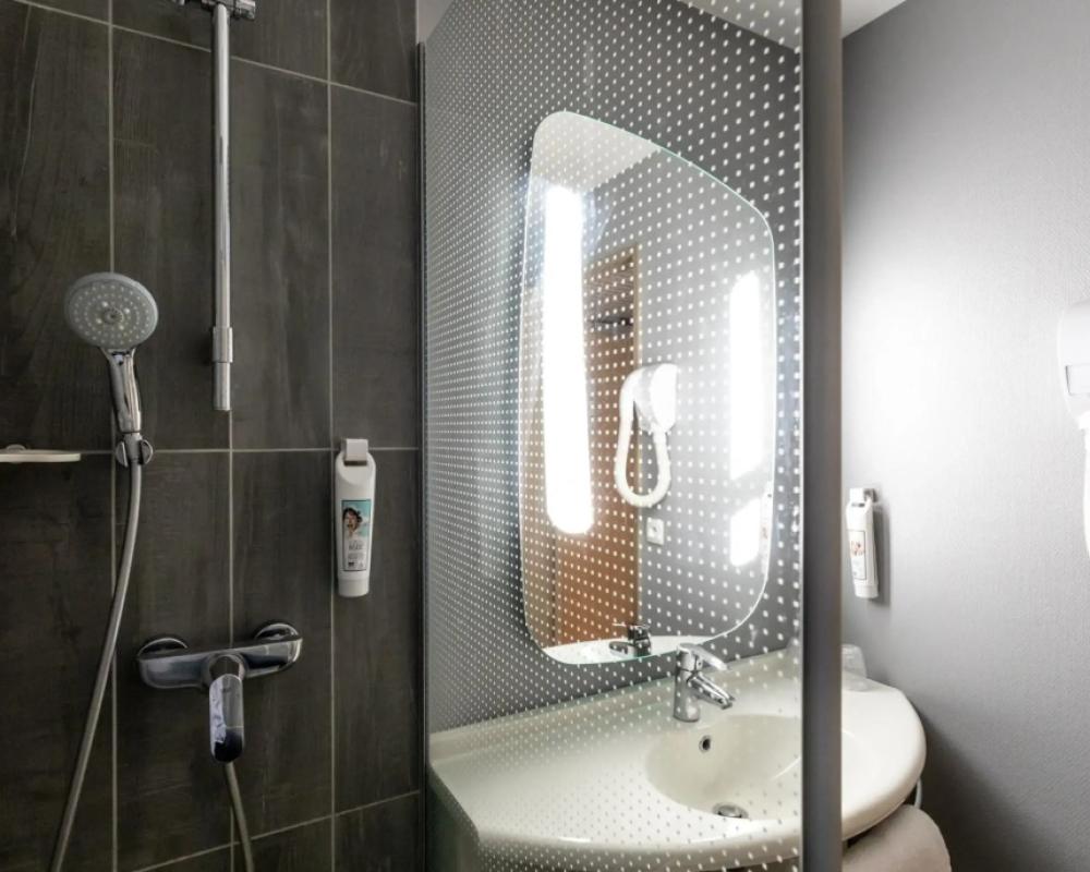 фото ibis Bourges