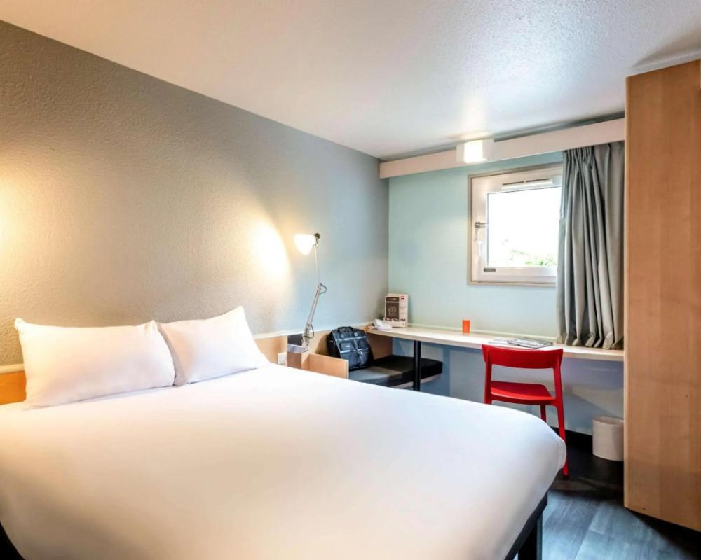 фото ibis Bourges