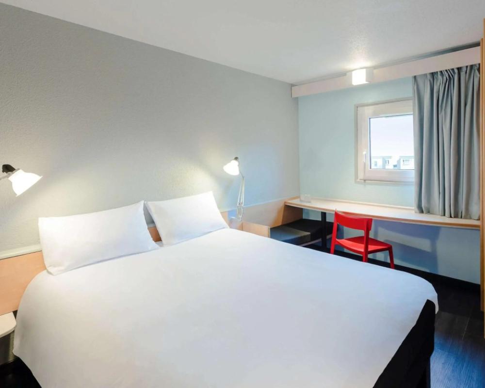 фото ibis Bourges