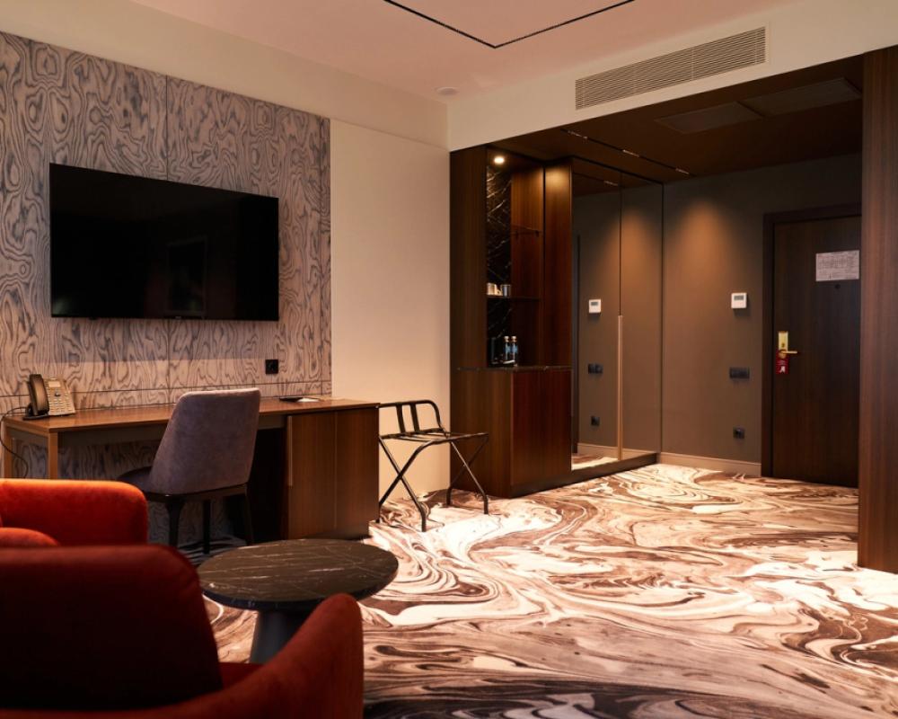 фото STATUS Boutique Hotel