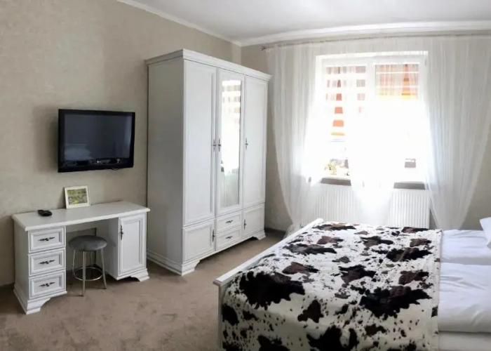 Irina Guest House