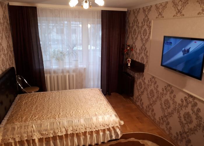 Tryohkomnatnye  v Centre Goroda Apartments