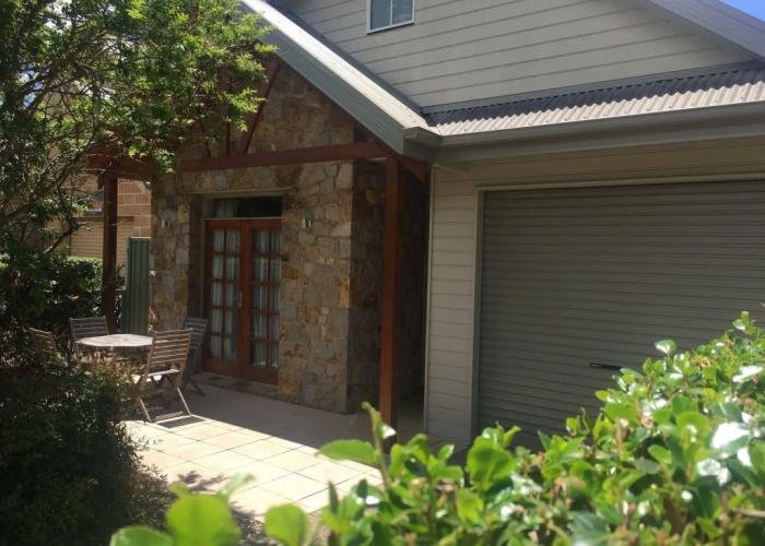 Abalina Cottages, Rotary Drive