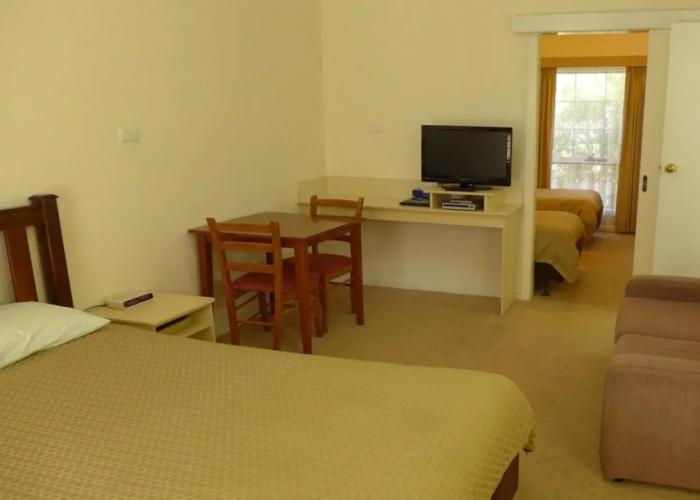Bright Avenue Motor Inn