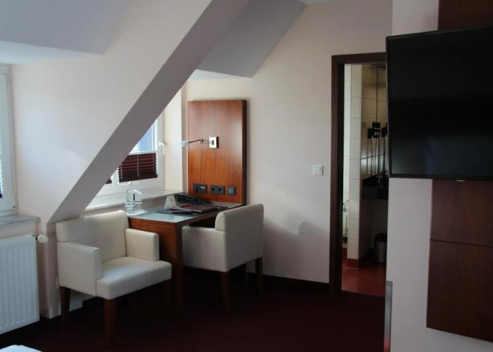 Hotel Adena