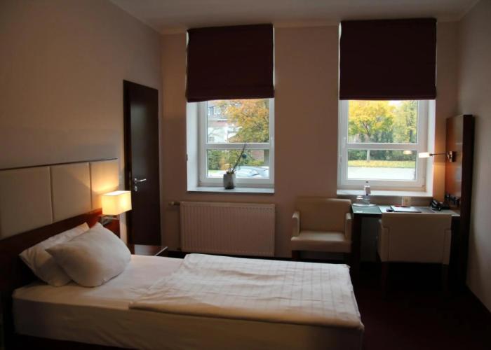 Hotel Adena