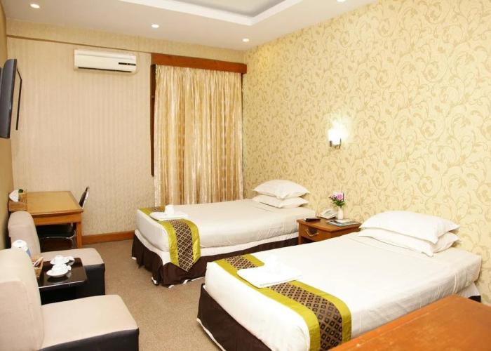 Pathein Hotel