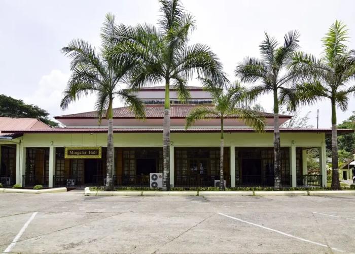 Pathein Hotel