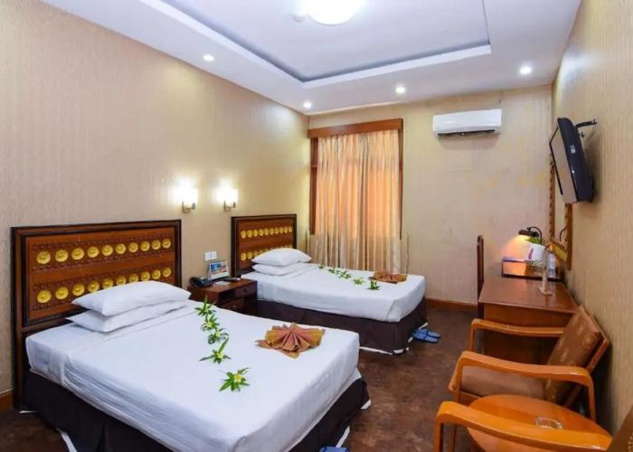 Pathein Hotel