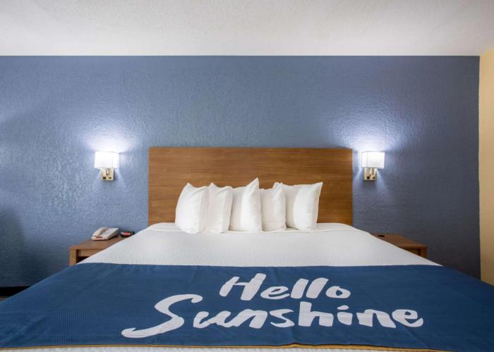 Days Inn by Wyndham Apopka/Orlando