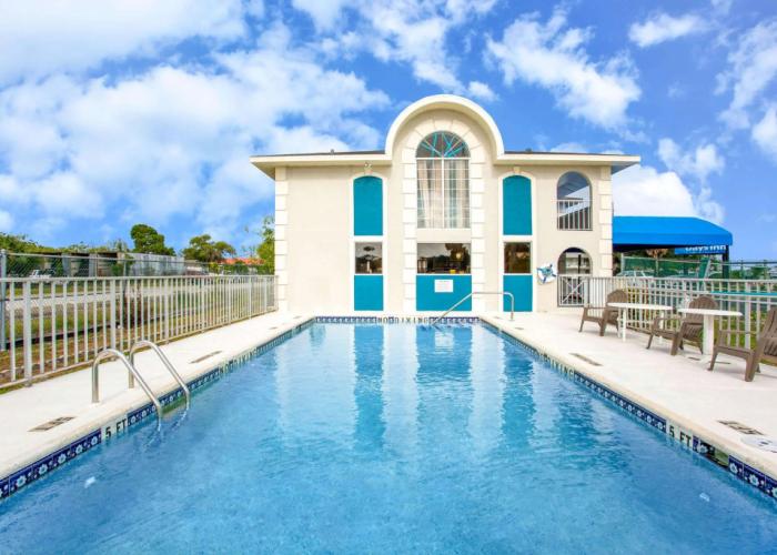 Days Inn by Wyndham Apopka/Orlando